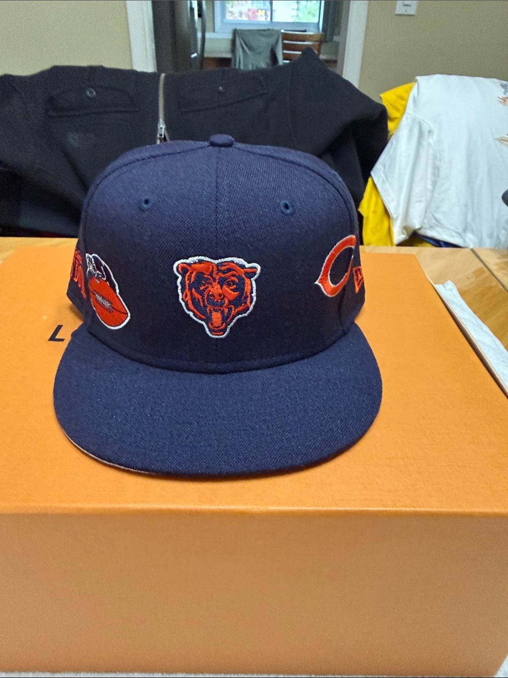 Men’s New Era Just Don Chicago Bears Fitted Hat Size 7 3/8 Never Worn.